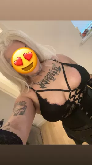 Busty Tatted Young Escort - photo 2