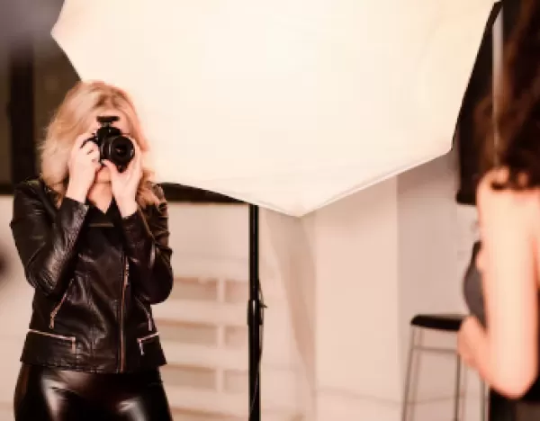 Recruiting extras URGENT London Males and Fem - photo 1