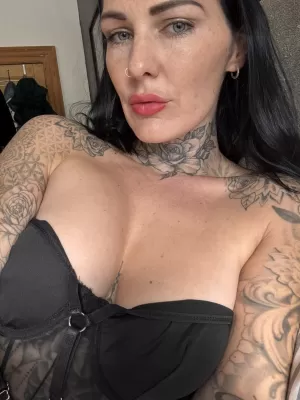Am Available for sex paid  - photo 1