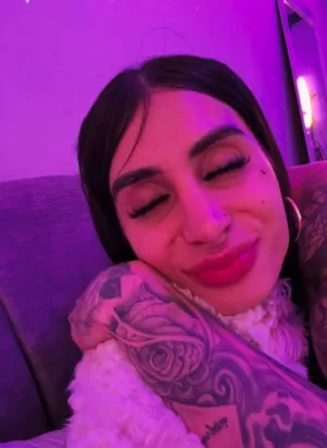 Available  - photo 5