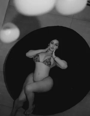 AVAILABLE FOR FUN READY TO BR DOMINATED  - photo 1