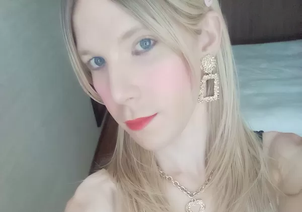 Sexy little slut at your disposal - photo 7