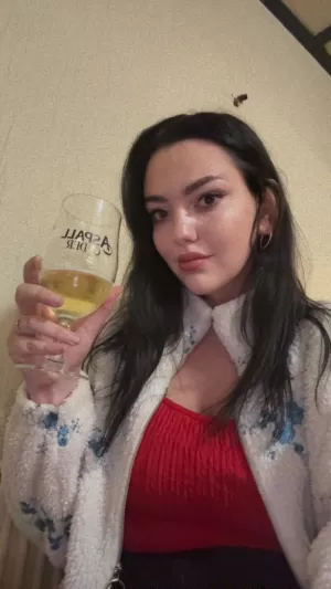 Miss Alice Louise  - photo 1