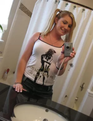 Looking partner for fuck - photo 2