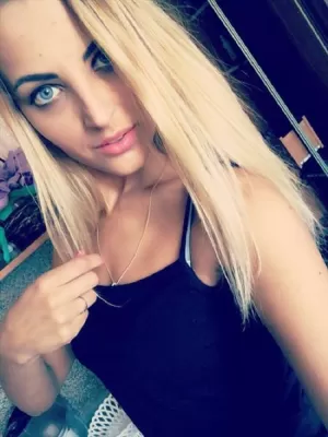 Single Sexy Girl Wants to Harder Sex  - photo 4