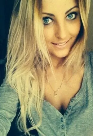 Single Sexy Girl Wants to Harder Sex  - photo 2