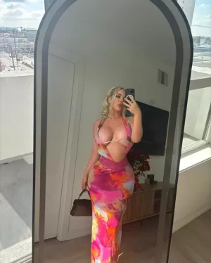 I am available for both In call and outcall  - photo 3