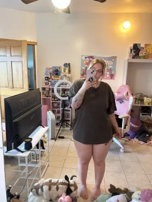 Hot sexy girl available for fun - photo 2