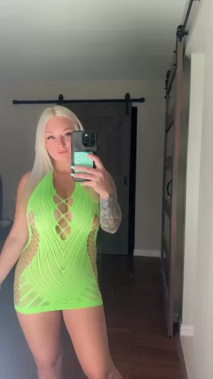 Soft lips naughty mind message me on WhatsApp only - photo 4