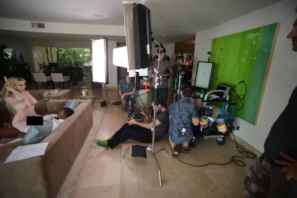 Casting call for a pornographic film shoot - photo 2