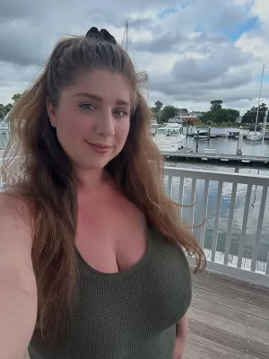 Curvy Sexy Escort Available for Good Sex No Restriction - photo 1