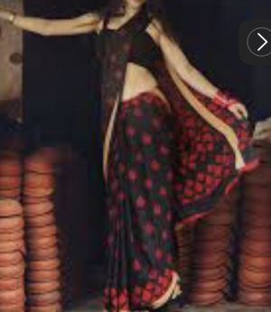 Canary Wharf Indian petite escort - photo 2