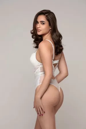 Lexxy Escort Girl in London Party Girl - photo 5