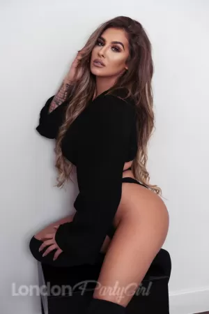 Matilda Escort Girl in London Party Girl - photo 3