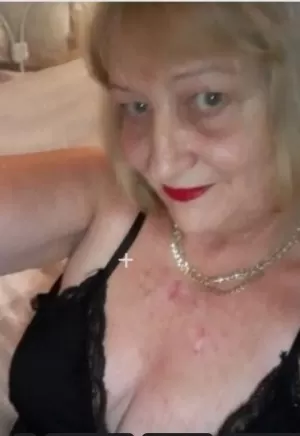 Mature bbw incalls Bradford 60 - photo 4