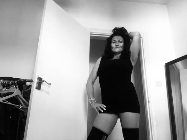 Coco bisexual mature English escort Cambridge - photo 1