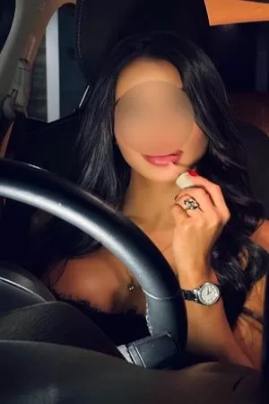 Sexy Aida Escortss - photo 2