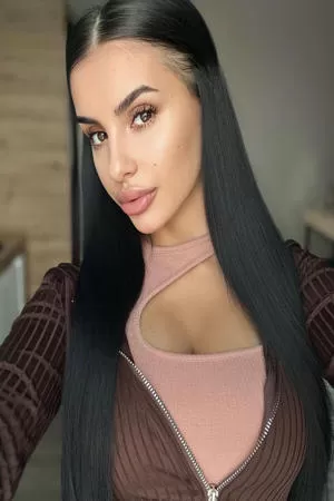 Sexy Aurora Escorts in Knightsbridge - photo 3