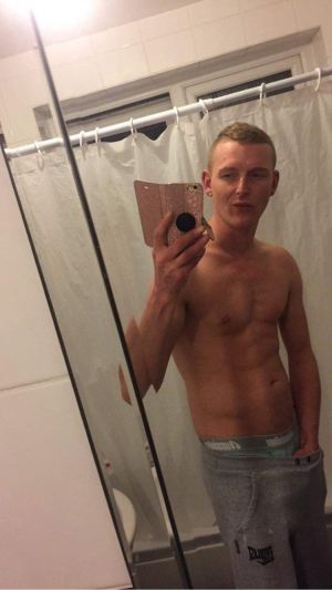 Professional gay male escort working in calls in Sheffield - photo 4